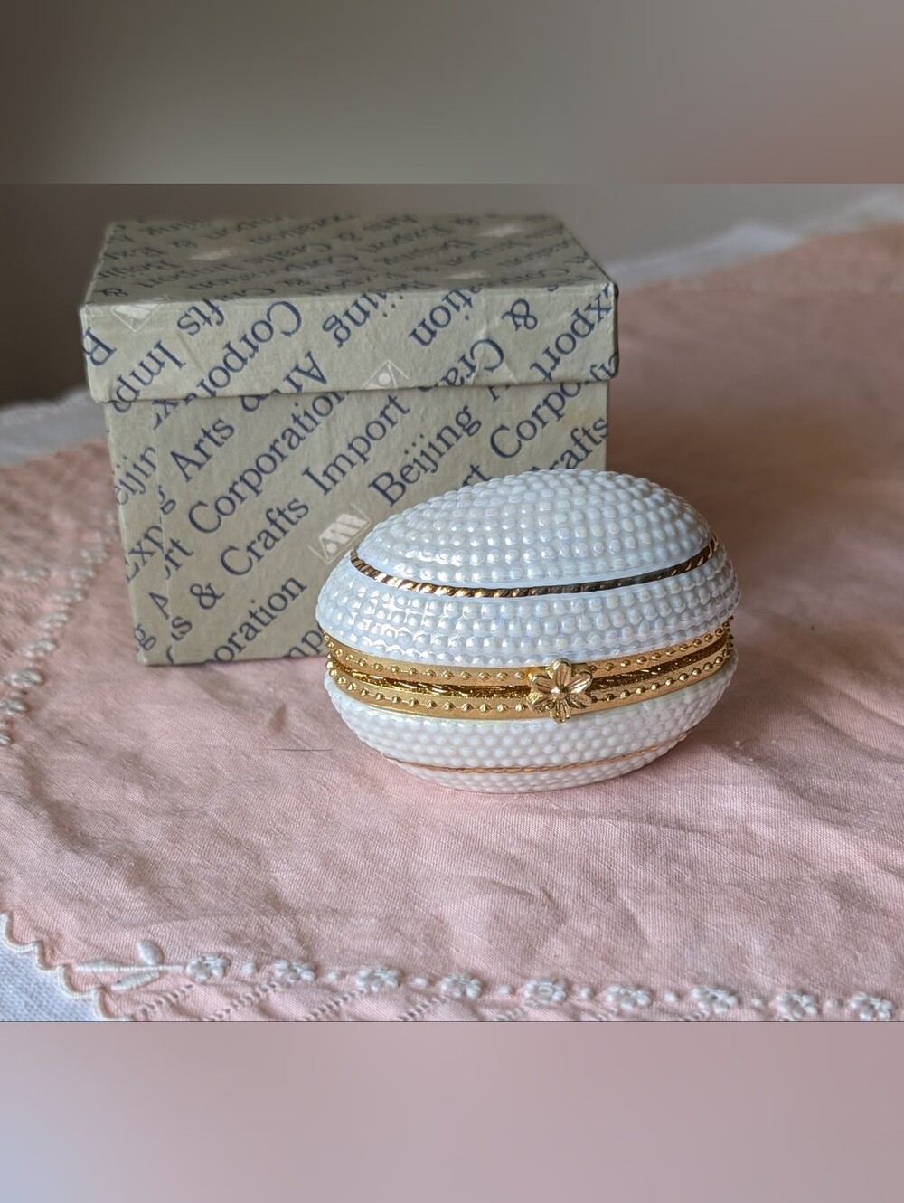 Vintage Hobnail Retro Iridescent White Trinket Box with Lid Gold Trim 3 Inch